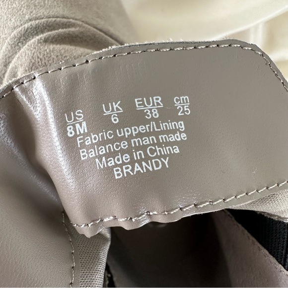 Carlos by Carlos Santana women’s Brandy ankle boot in light doe size 8 - Picture 5 of 6